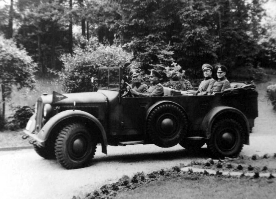  Horch 901 (Kfz.15) 1937 года  (фото 2 из 5)